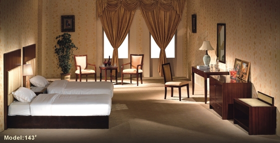 ISO14001 Certified Hotel Bedroom Furniture Sets Solid Wood Hotel Furniture Walnut Color
